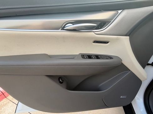 Used 2023 Cadillac XT5 Premium Luxury w/ Technology Package FWD image 14
