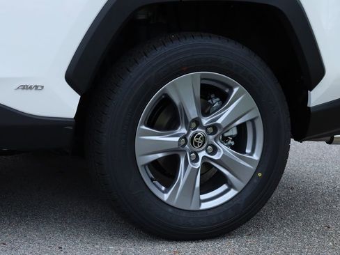 New 2025 Toyota RAV4 LE image 17