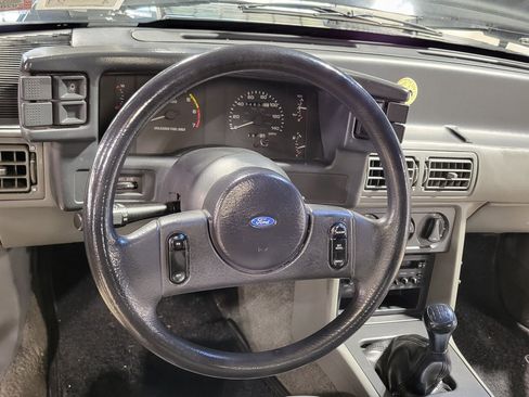Used 1989 Ford Mustang LX RWD image 14