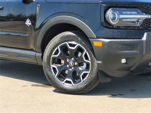 New 2025 Ford Bronco Sport Outer Banks w/ Outer Banks Tech Package+ image 2