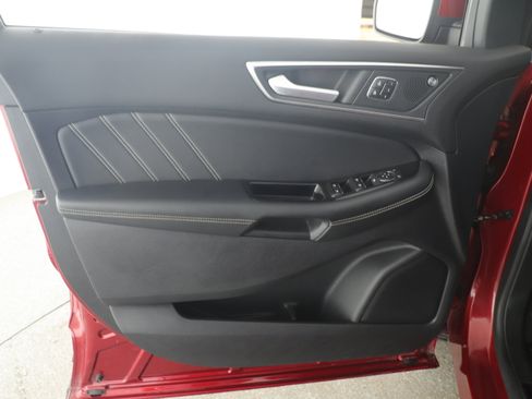 Used 2019 Ford Edge ST w/ Equipment Group 401A image 8