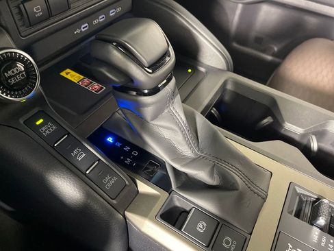 Certified 2025 Toyota Land Cruiser image 22