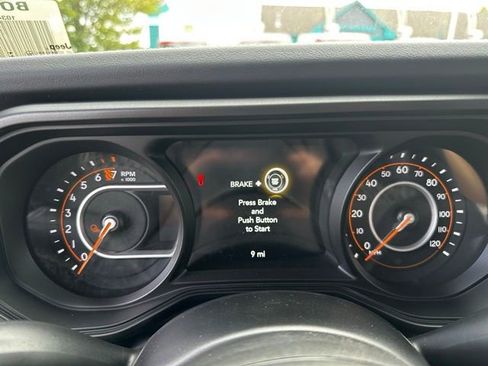 New 2025 Jeep Gladiator Rubicon w/ Convenience Group image 21