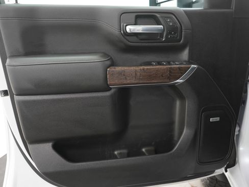 Used 2023 GMC Sierra 2500 Denali w/ Denali Ultimate Package image 21