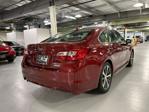 Used 2017 Subaru Legacy 2.5i Limited AWD/4WD image 9