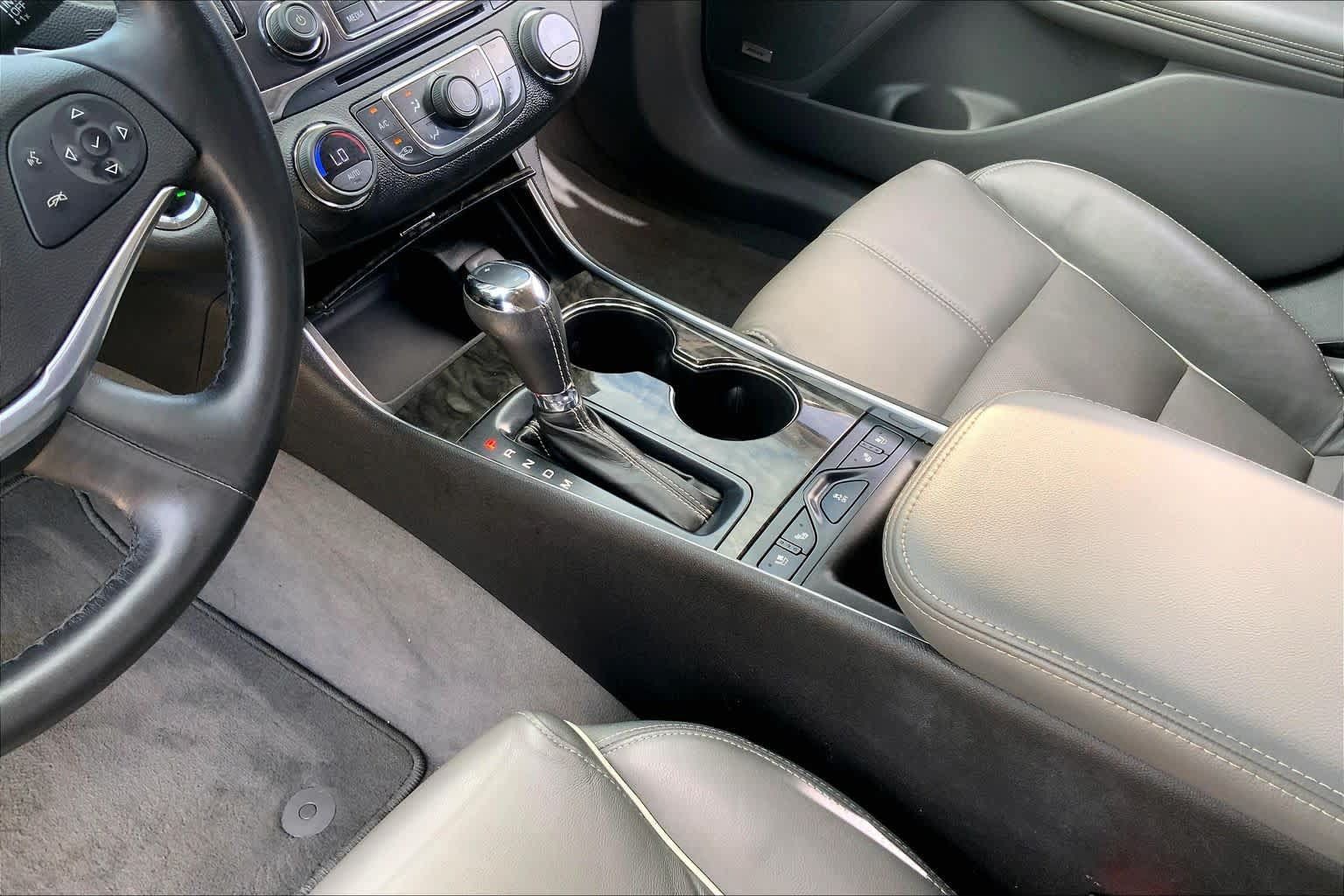 Used 2015 Chevrolet Impala LTZ FWD image 17