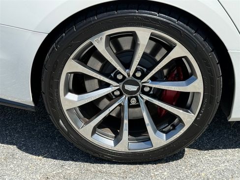 Used 2016 Cadillac CTS V w/ Carbon Fiber Package RWD image 34