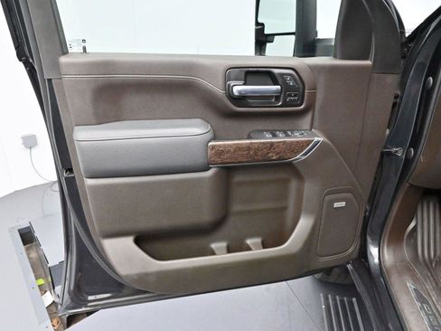 Used 2021 GMC Sierra 2500 Denali w/ Denali Ultimate Package image 9