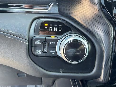 Used 2022 RAM 1500 Limited AWD/4WD image 16