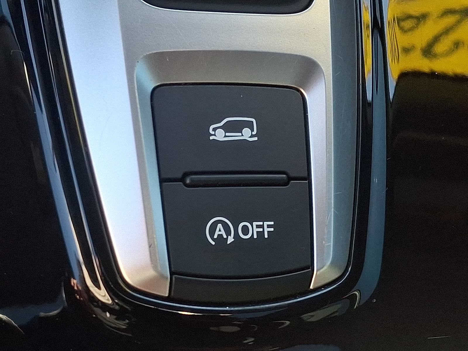 Certified 2022 Honda Pilot Touring image 25