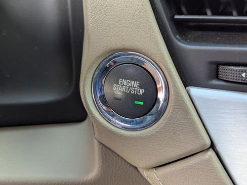 Used 2019 GMC Yukon XL SLT w/ Premium Edition RWD image 37