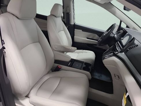 Used 2026 Honda Odyssey EX-L image 16