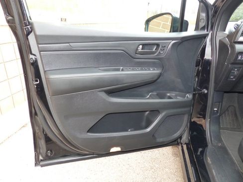 Used 2025 Honda Odyssey Sport-L image 23