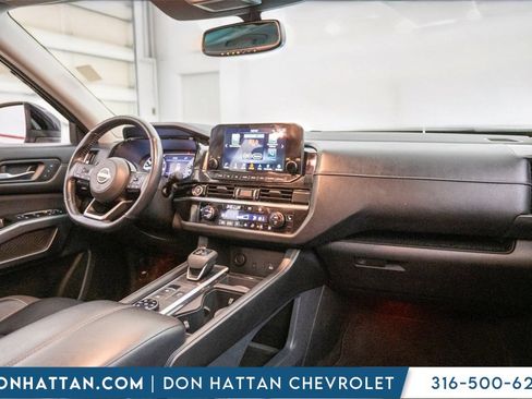 Used 2022 Nissan Pathfinder SL image 30