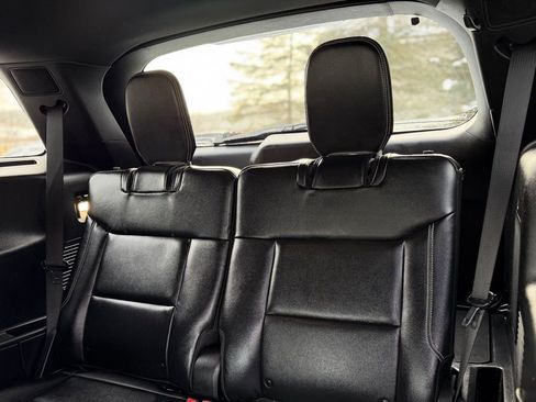 Used 2022 Ford Explorer ST w/ Equipment Group 401A image 6