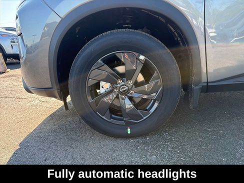 Used 2026 Nissan Rogue SV AWD/4WD image 33