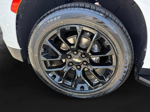 Used 2023 Chevrolet Tahoe LS AWD/4WD image 11