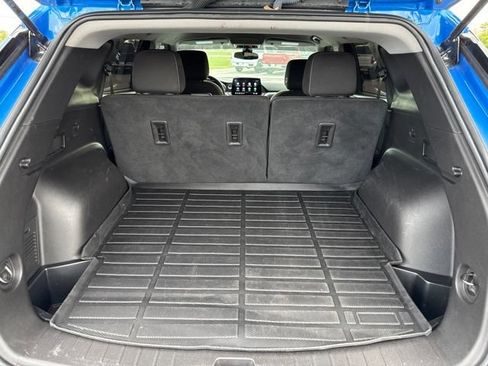 Used 2025 Chevrolet Blazer LT w/ LPO, 'HIT The Road' Package FWD image 10