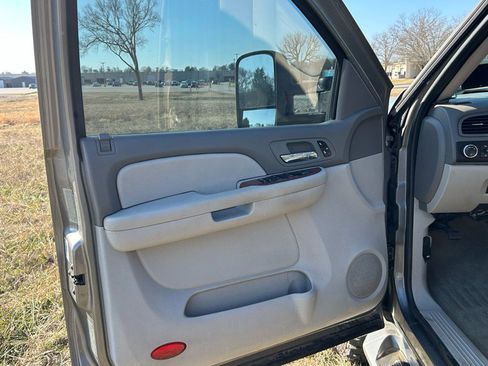 Used 2008 GMC Sierra 3500 SLT w/ Convenience Package image 14