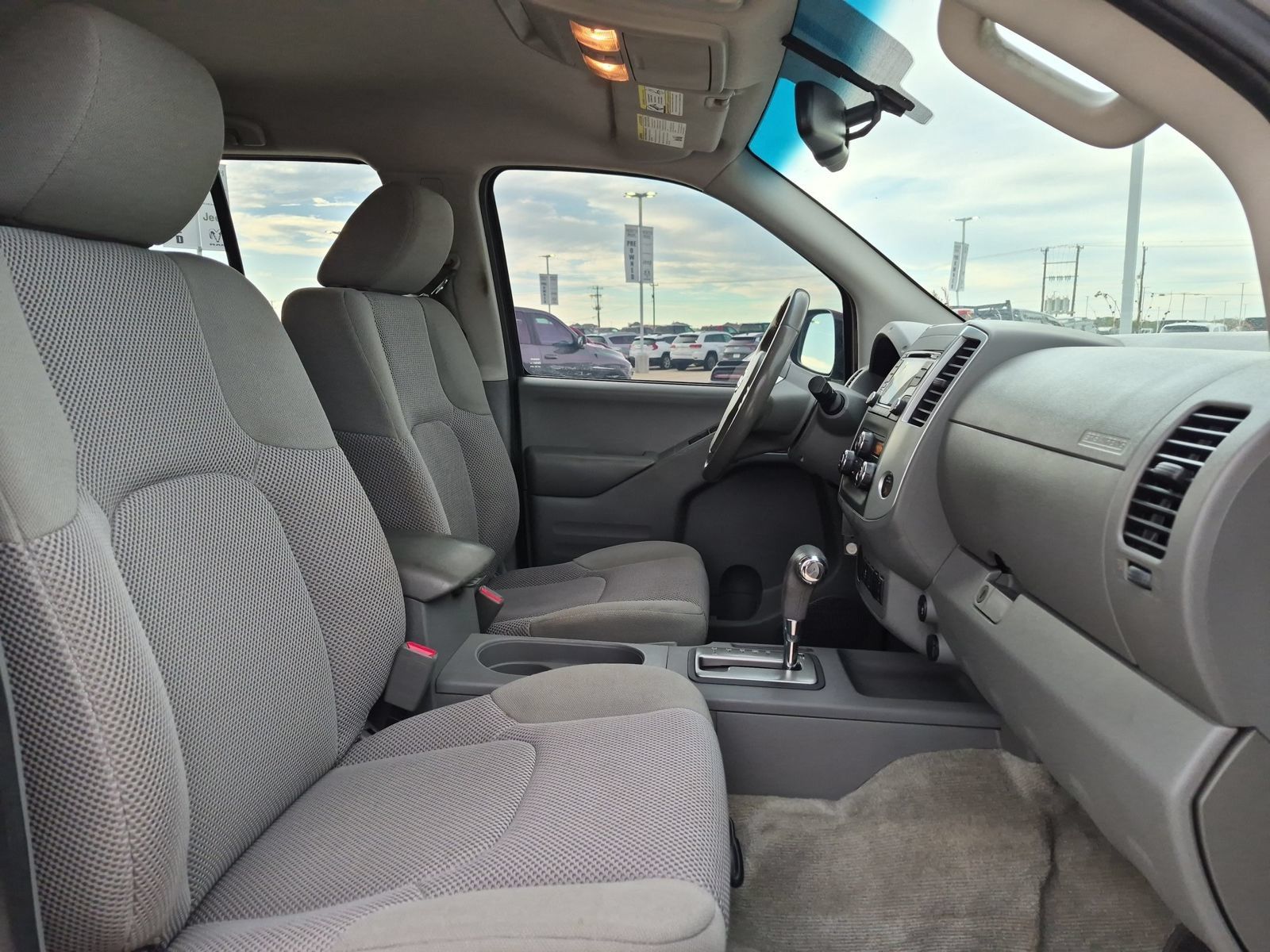 Used 2018 Nissan Frontier SV w/ Value Truck Package RWD image 26