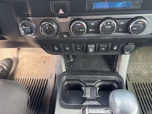 Used 2023 Toyota Tacoma TRD Off-Road w/ Technology Package image 16