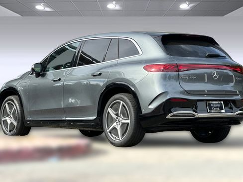 Certified 2023 Mercedes-Benz EQS 580 4MATIC SUV image 3