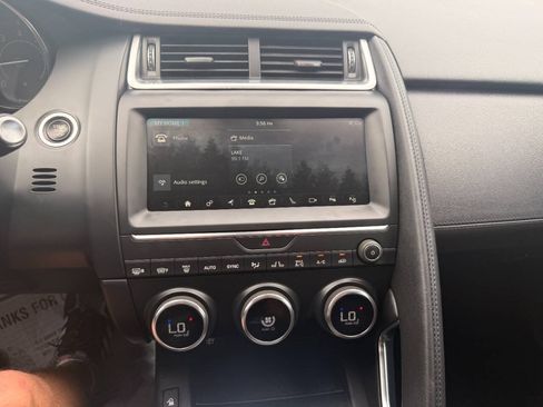 Used 2018 Jaguar E-PACE S AWD/4WD image 45
