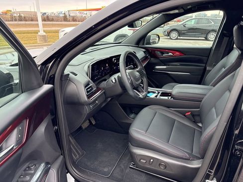 Used 2025 Chevrolet Traverse Z71 w/ Driver Confidence Package image 26