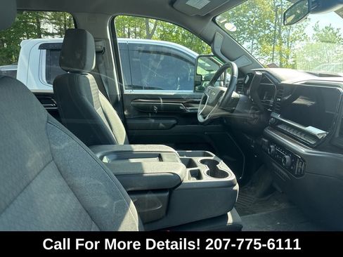 Used 2024 Chevrolet Silverado 2500 LT AWD/4WD image 1