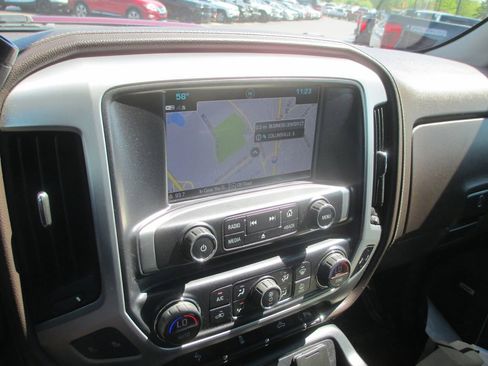 Used 2017 GMC Sierra 2500 SLT image 26