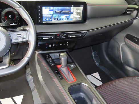 Certified 2025 Nissan Kicks SR w/ Illumination Package image 36