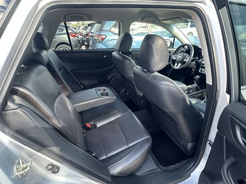 Used 2015 Subaru Outback 2.5i Limited AWD/4WD image 7