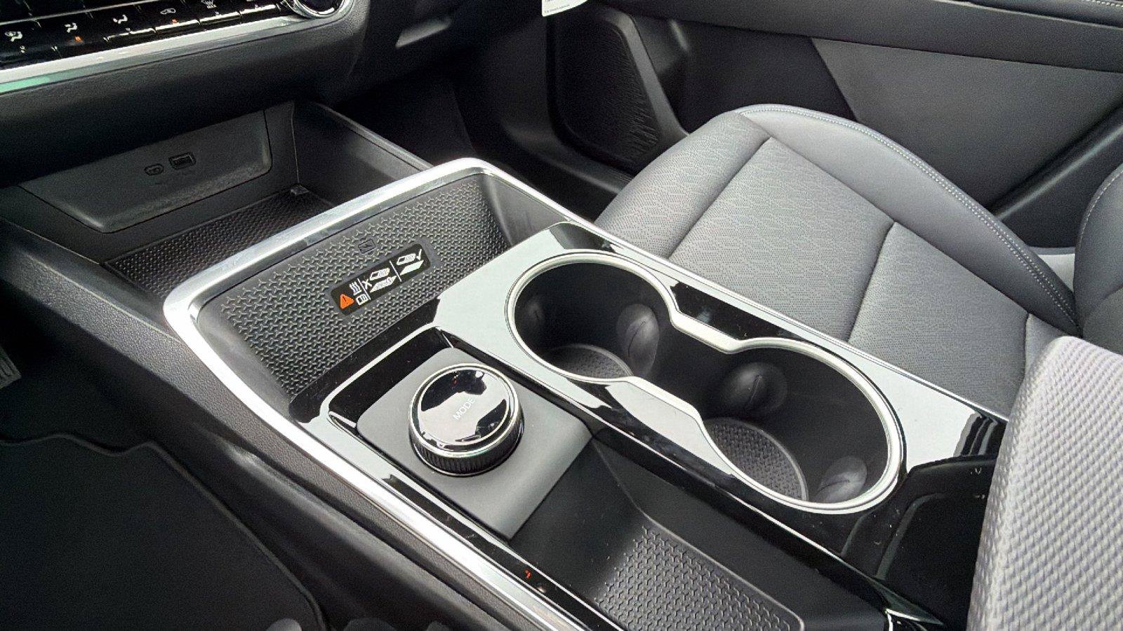 New 2027 Chevrolet Equinox LT w/ Convenience Package II FWD image 25