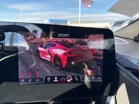 Used 2024 Chevrolet Corvette Stingray Premium Cpe w/ 3LT image 23