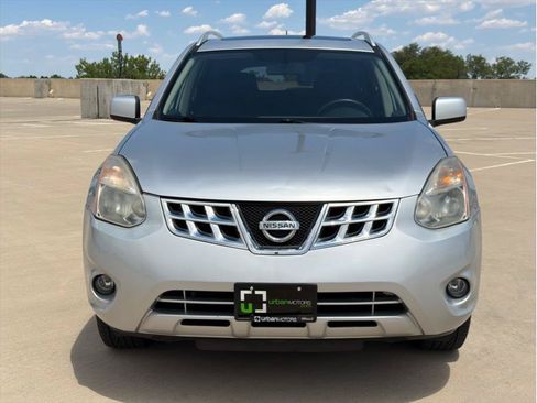 Used 2013 Nissan Rogue SV w/ Premium Pkg AWD/4WD image 2