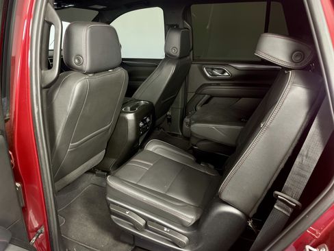 Used 2024 Chevrolet Tahoe RST w/ Luxury Package AWD/4WD image 12