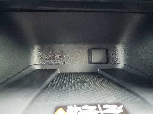 New 2026 Chevrolet Traverse LT w/ Midnight/Sport Edition image 15