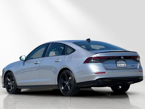 Used 2023 Honda Accord Sport image 6