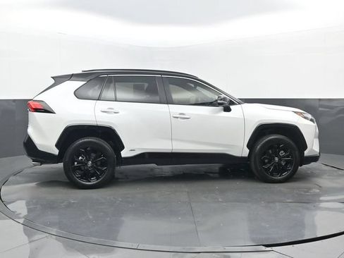 Used 2023 Toyota RAV4 XSE AWD/4WD image 2