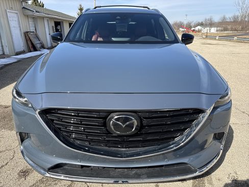 Used 2023 MAZDA CX-9 Carbon Edition image 14