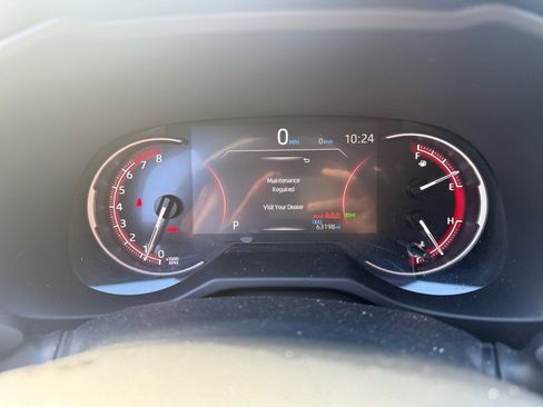 Used 2024 Toyota RAV4 XLE w/ Convenience Package AWD/4WD image 10