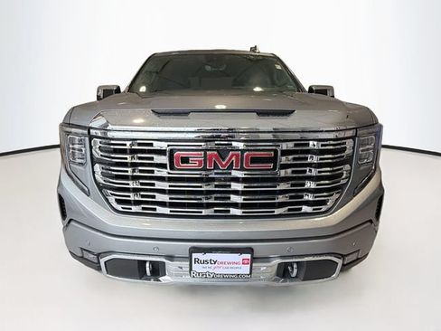Used 2025 GMC Sierra 1500 Denali AWD/4WD image 2