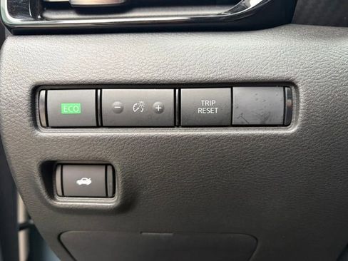 Used 2024 Nissan Sentra SR w/ SR Premium Package image 16