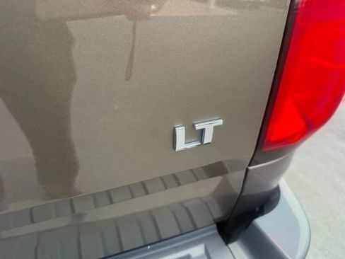 Used 2015 Chevrolet Colorado LT w/ Luxury Package RWD image 8