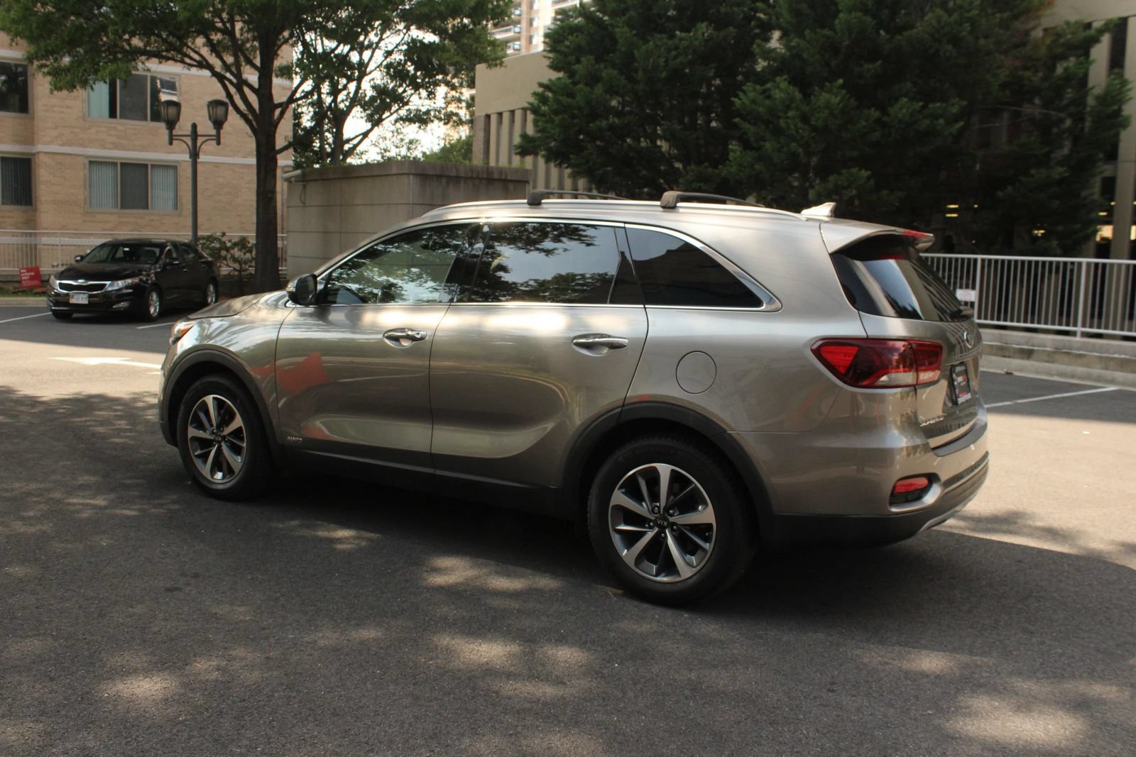 Used 2019 Kia Sorento EX w/ EX Premium Package AWD/4WD image 9
