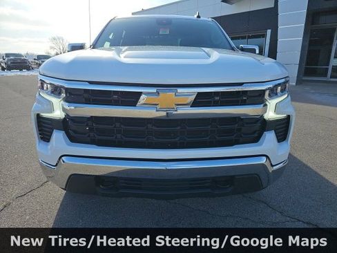 Used 2022 Chevrolet Silverado 1500 LT image 2