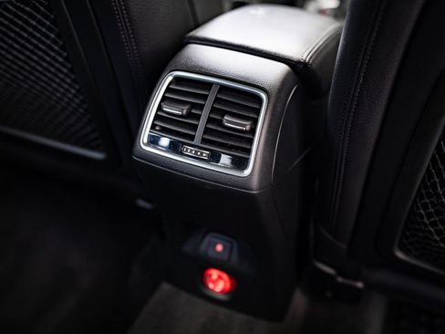 Used 2018 Audi Q3 2.0T Premium w/ Convenience Package image 35