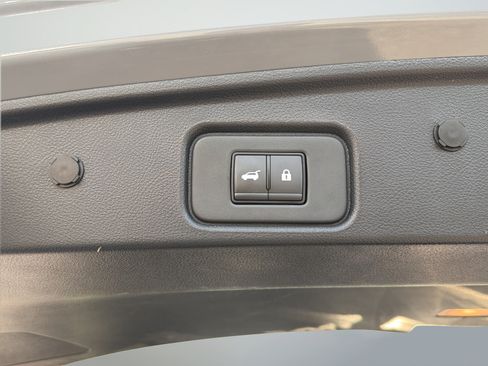 Certified 2025 Nissan Pathfinder Platinum w/ Cargo Package FWD image 41