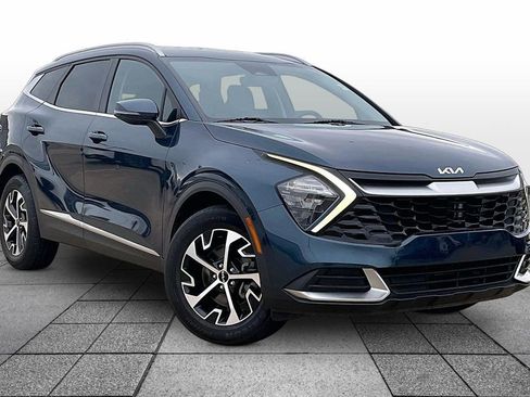 Used 2023 Kia Sportage EX image 2