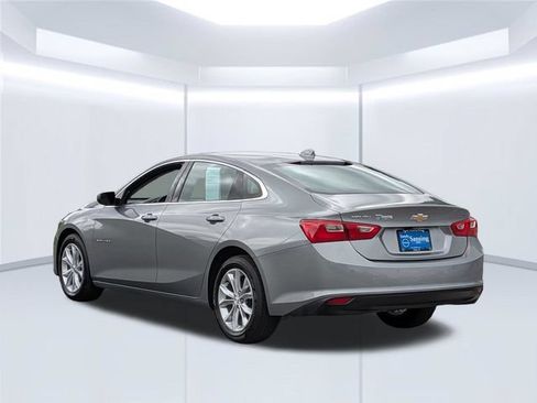 Used 2025 Chevrolet Malibu LT FWD image 3